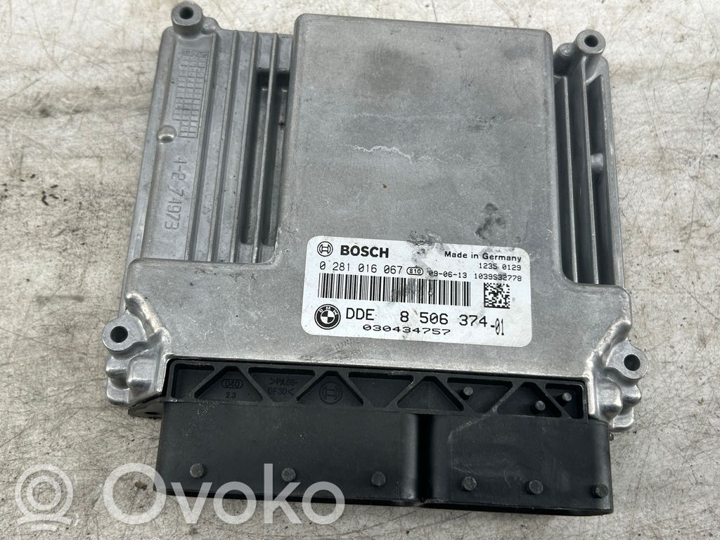 BMW 1 E82 E88 Engine control unit/module 