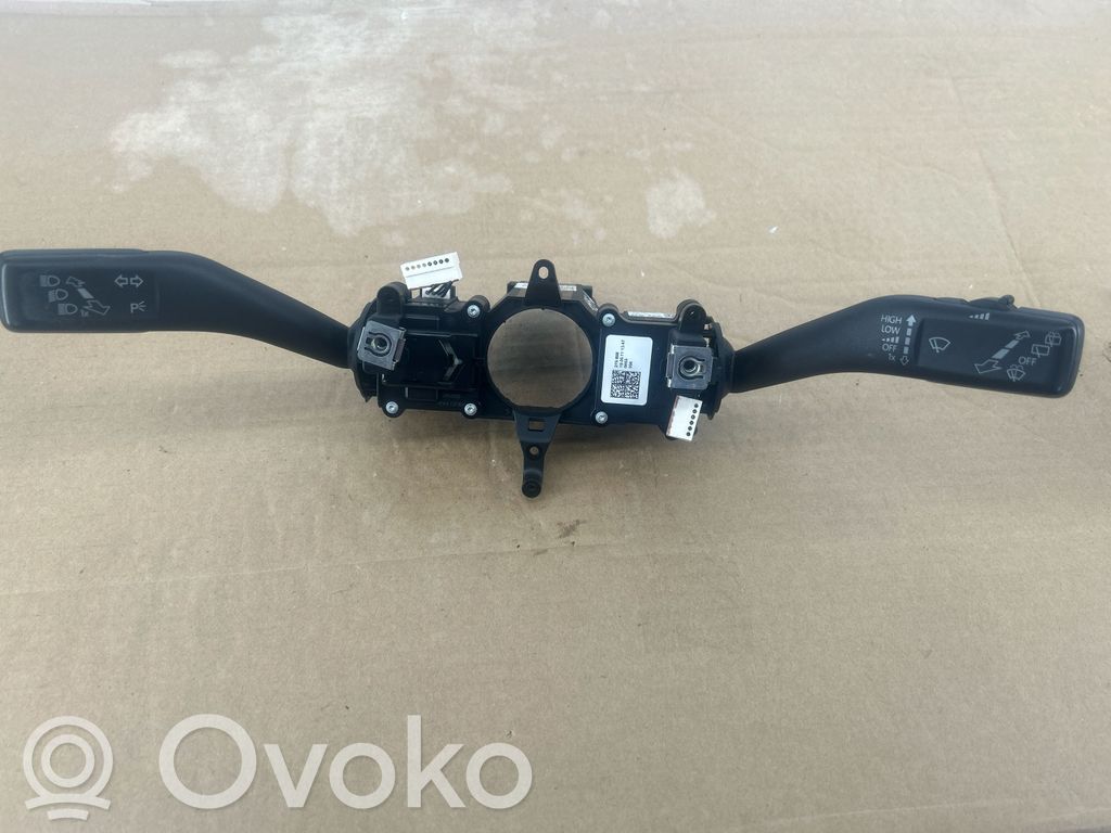 Volkswagen Tiguan Interruptor/palanca de limpiador de luz de giro 