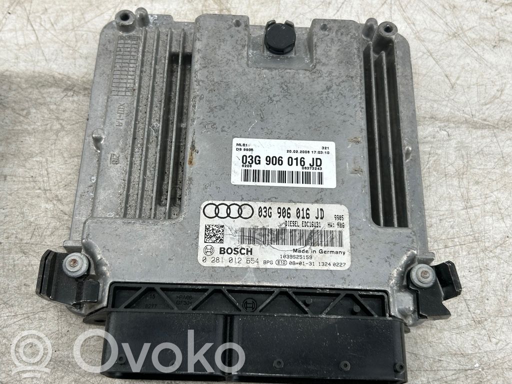 Audi A4 S4 B8 8K Engine control unit/module 