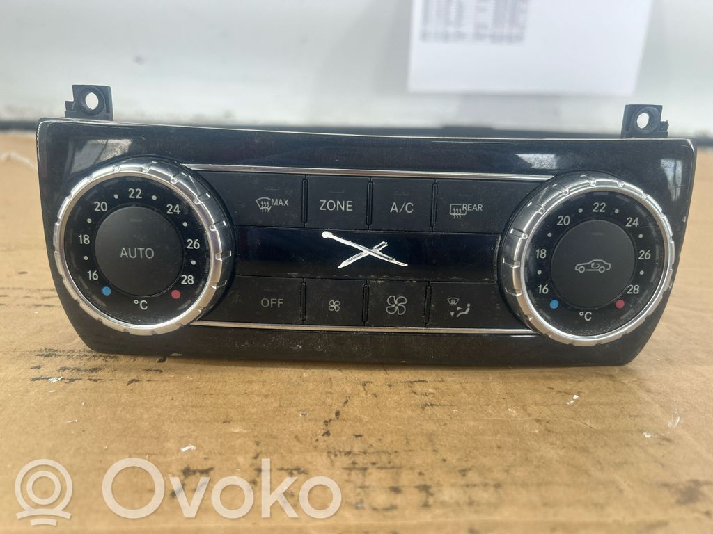 Panel klimatyzacji   A2049003803,03HW3810,W261000