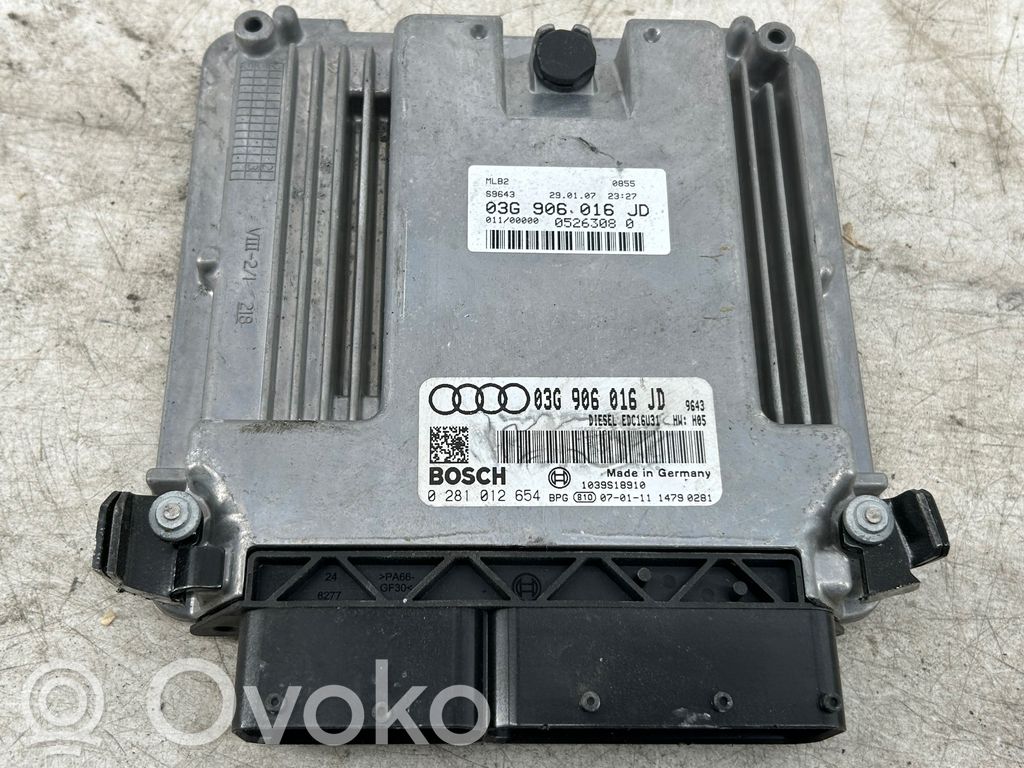 Audi A4 S4 B8 8K Engine control unit/module 