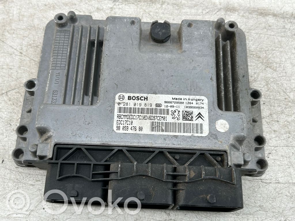 Peugeot 2008 I Engine control unit/module 