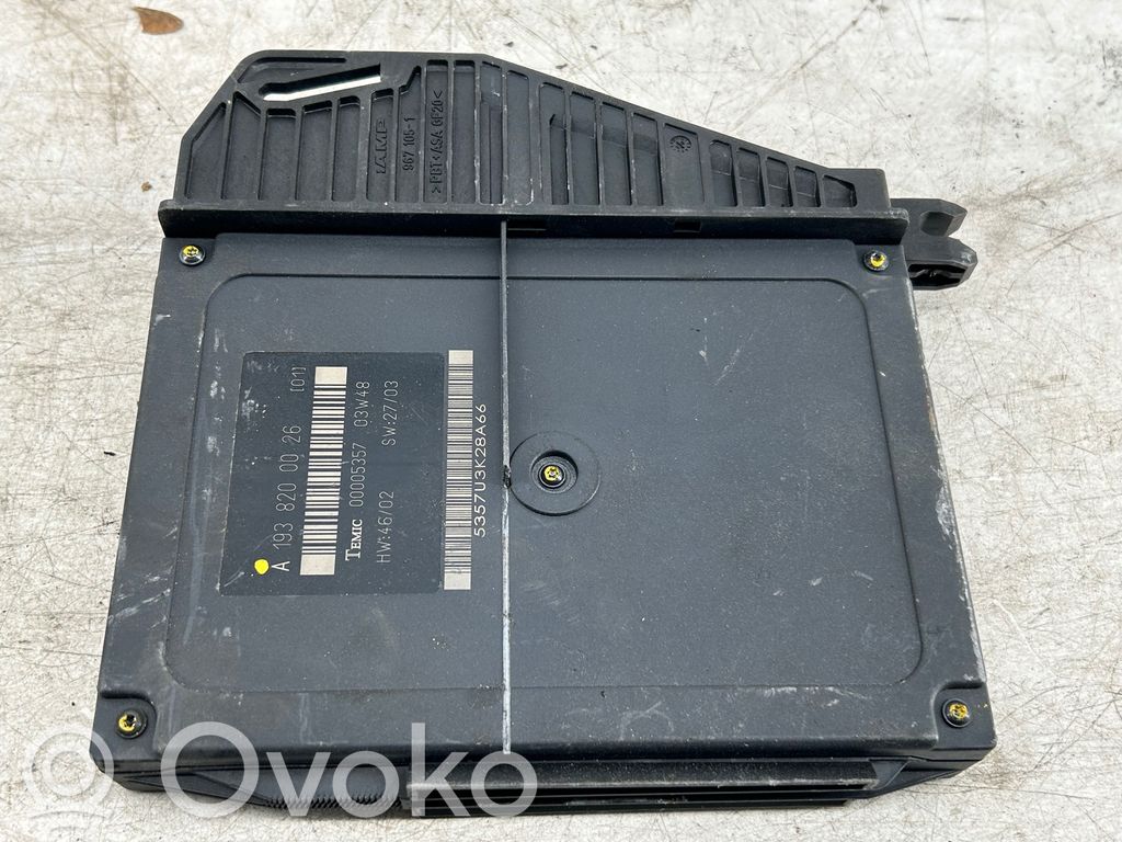 Chrysler Crossfire Central body control module 