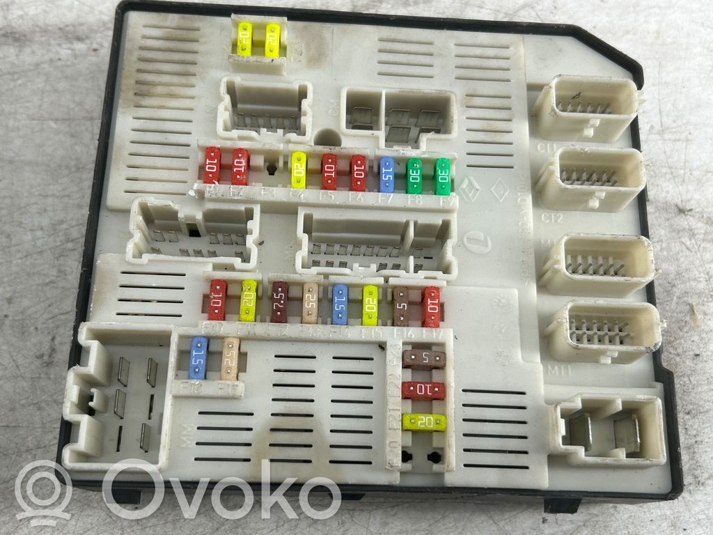 Renault Megane III Fuse module 