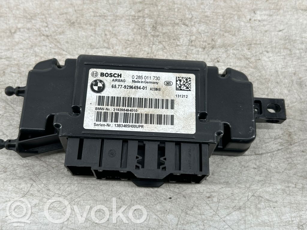 BMW 3 F30 F35 F31 Turvatyynyn ohjainlaite/moduuli 
