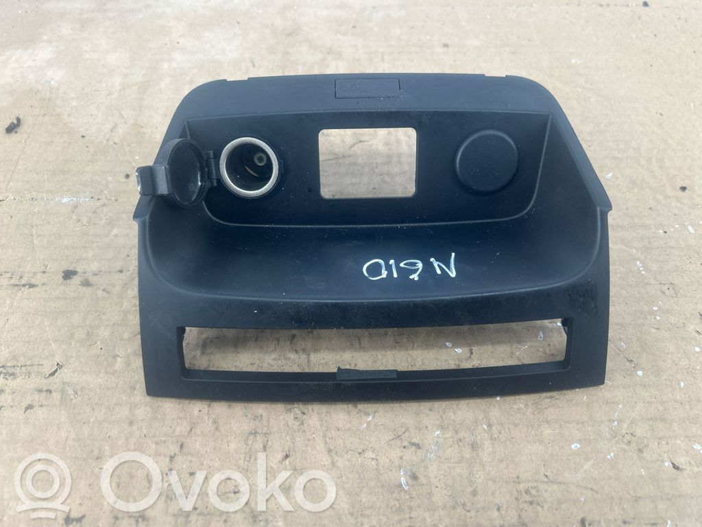 KIA Sorento Cigarette lighter trim 