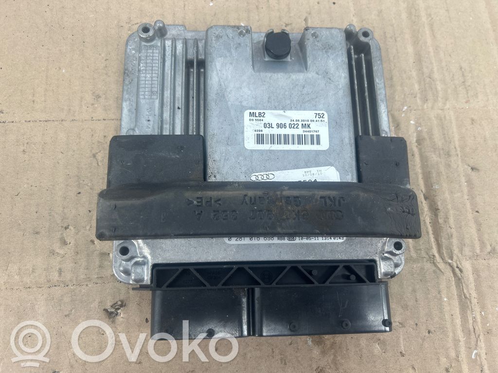 Audi A4 S4 B8 8K Engine control unit/module 