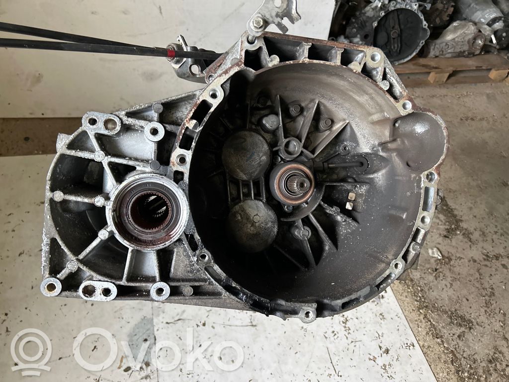 KIA Sorento Manualna 6-biegowa skrzynia biegów 