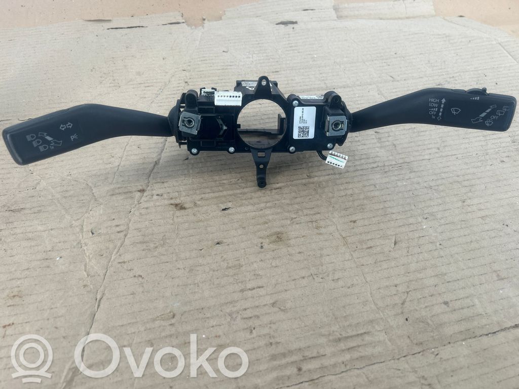 Volkswagen Tiguan Interruptor/palanca de limpiador de luz de giro 