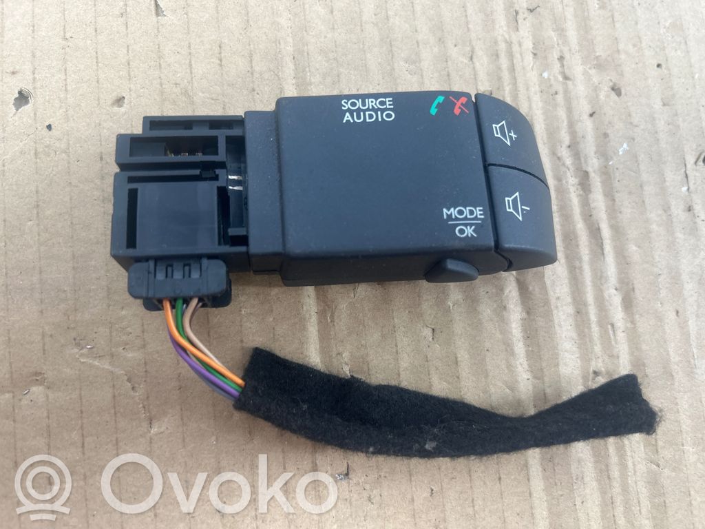 Interruptor de control multifunción   344422020AG,A23L2