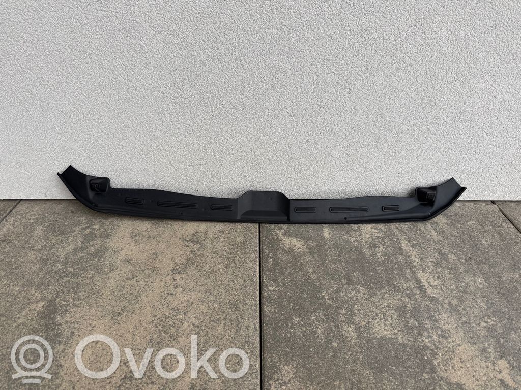 Audi A5 Engine compartment rubber 