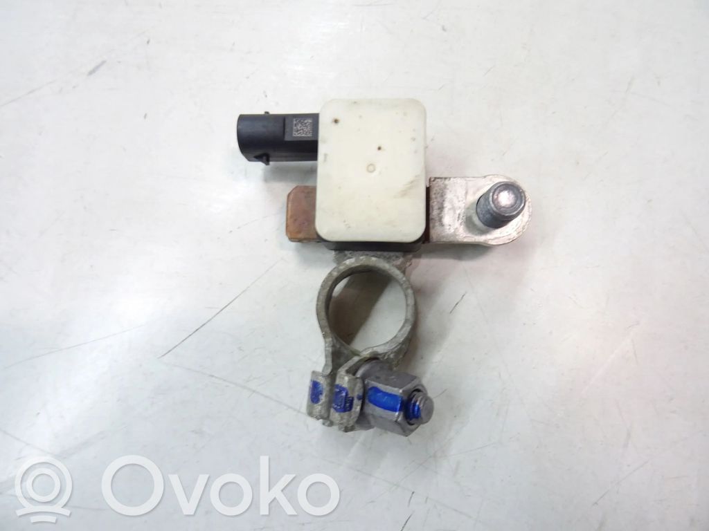 Volvo EX30 Akun kiinnike 