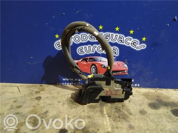 Nissan Qashqai Front door lock 