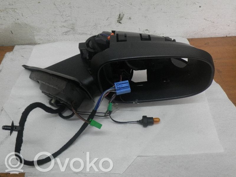 Volvo V50 Elektryczne lusterko boczne drzwi przednich 