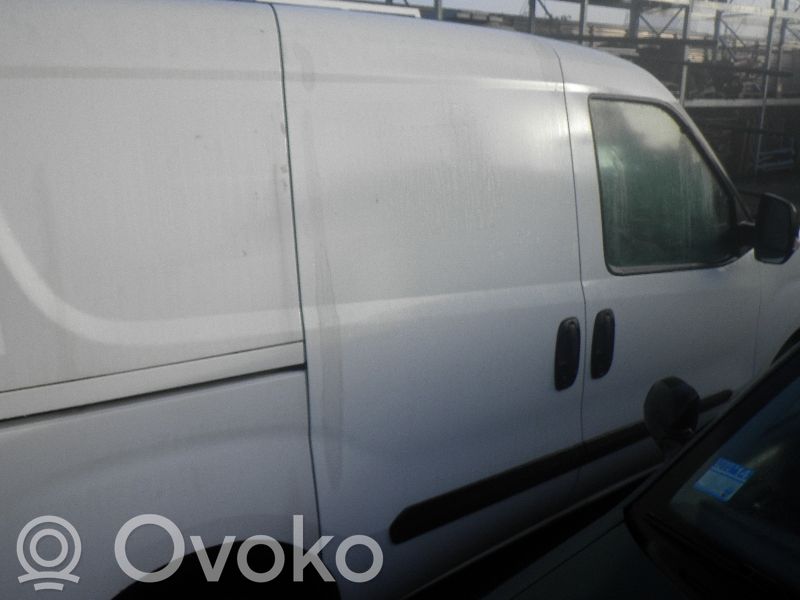 Sivuliukuovi   95517785
