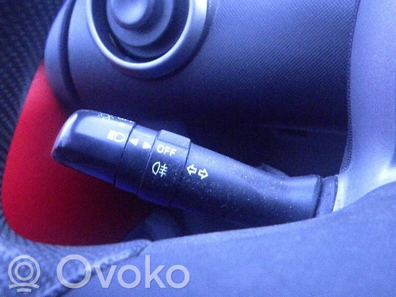 Peugeot 107 Interrupteur d’éclairage 