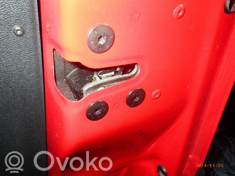 Etuoven lukko