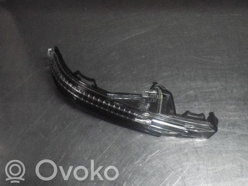 Audi Q8 Mirror indicator light 