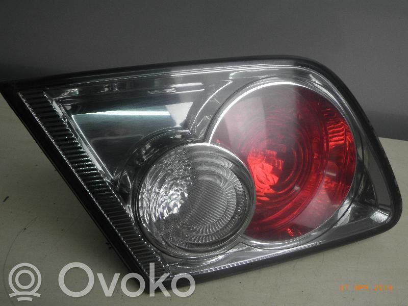 Tailgate rear/tail lights