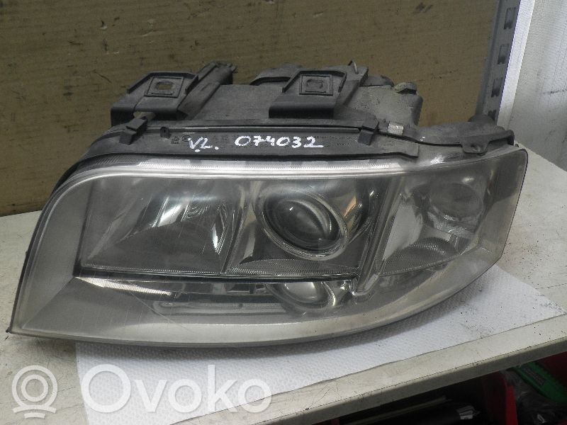 Audi A6 S6 C5 4B Phare frontale 