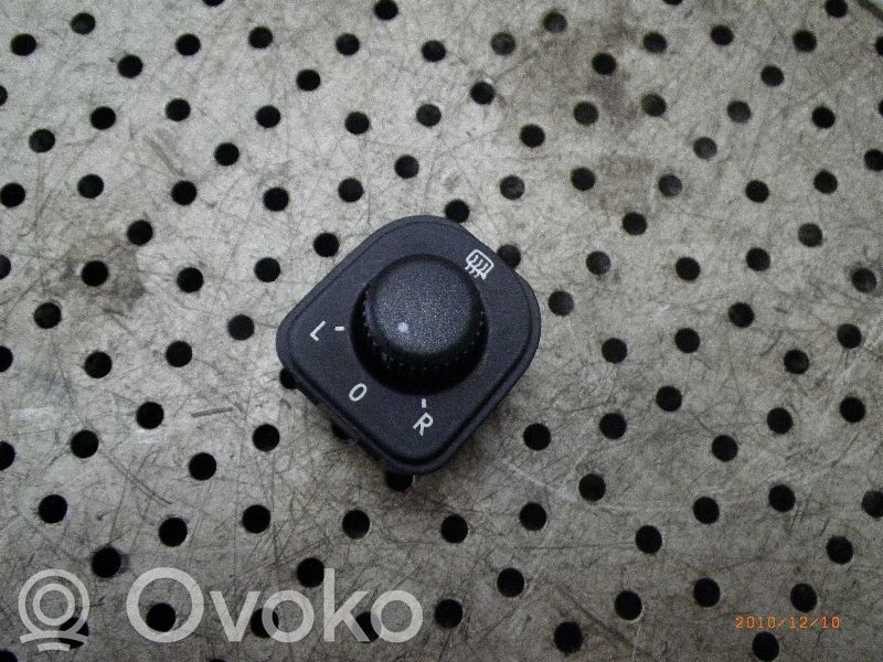 Volkswagen Amarok Interruttore specchietto retrovisore 