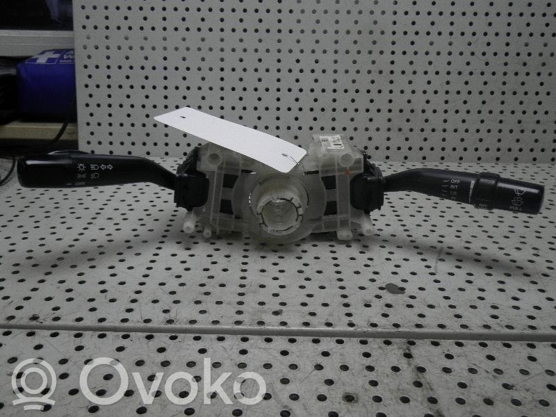 Suzuki Liana Interruptor/palanca de limpiador de luz de giro 