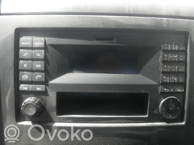 Mercedes-Benz Sprinter W906 Panel / Radioodtwarzacz CD/DVD/GPS 