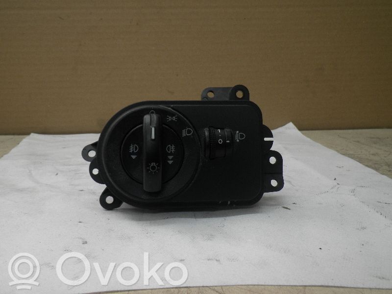 Interrupteur d’éclairage   2S6T13A024CA