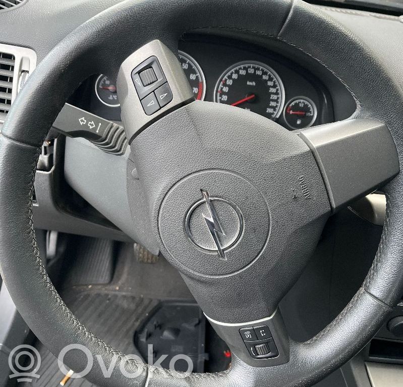 Ohjauspyörä   I7118151