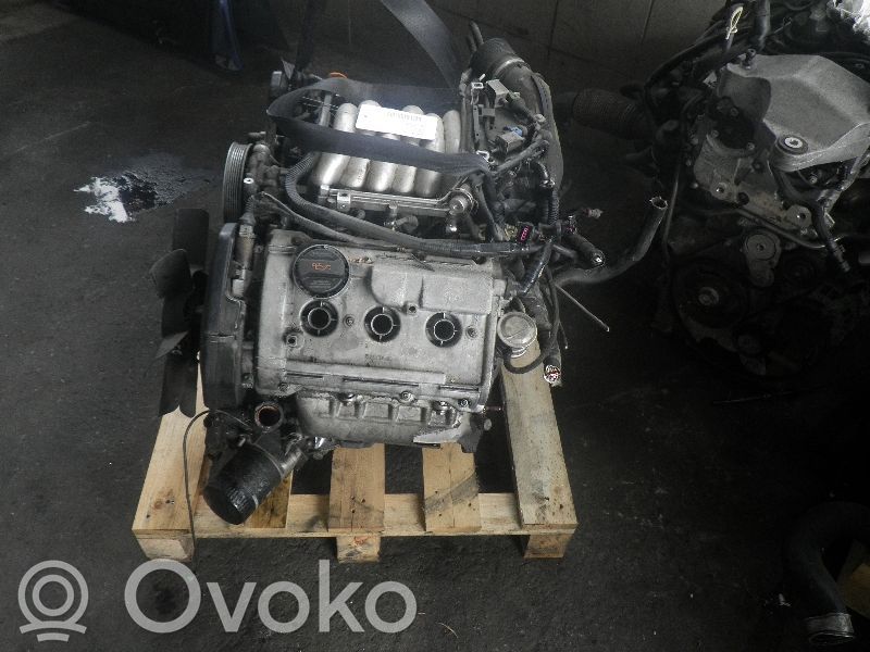 Audi A4 S4 B5 8D Motor 