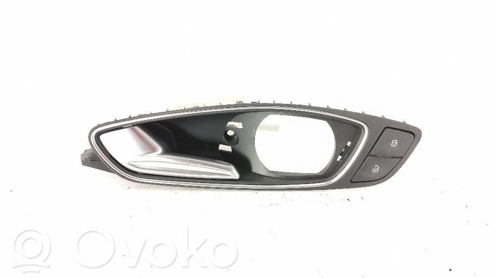 Audi A1 Front door interior handle 