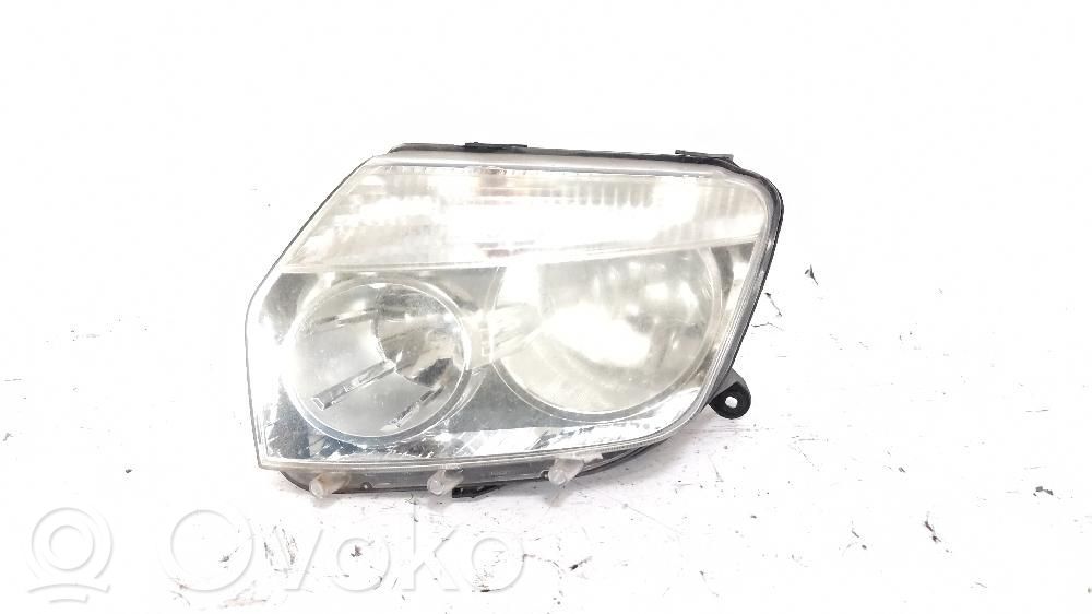 Dacia Duster Headlight/headlamp 