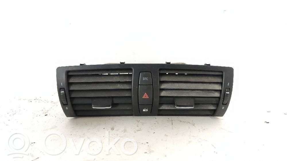 BMW 1 E81 E87 Dashboard side air vent grill/cover trim 