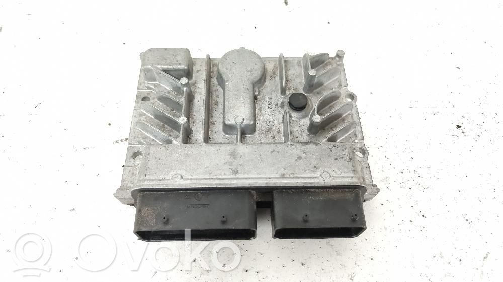 Opel Meriva B Engine control unit/module 