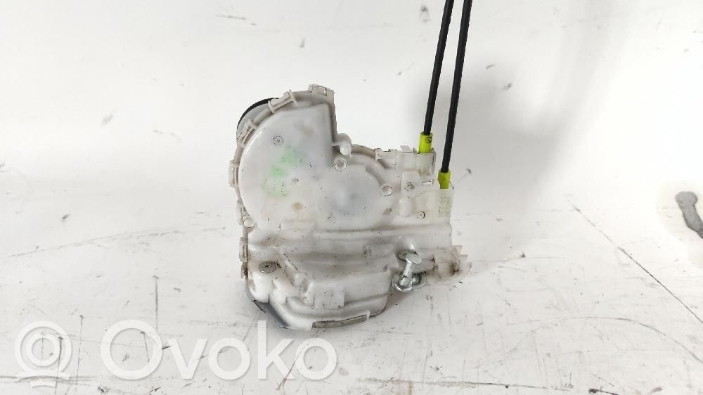 Suzuki Vitara (LY) Rear door lock 