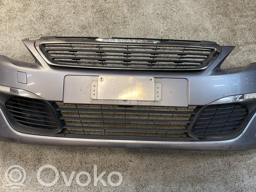 Peugeot 308 Parachoques delantero 