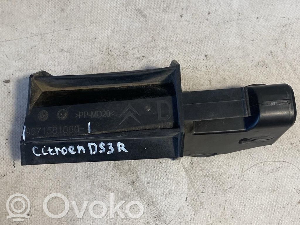 Citroen DS3 Etupuskurin kannake 