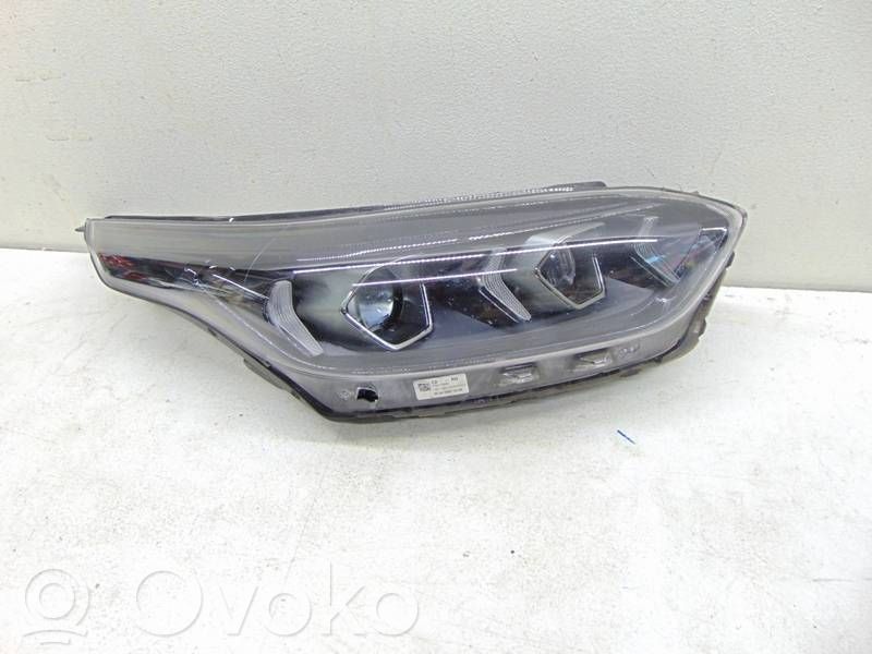 KIA Ceed Headlight/headlamp 