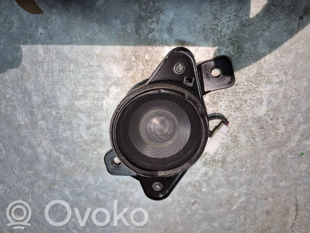 KIA Sorento Głośnik drzwi przednich 