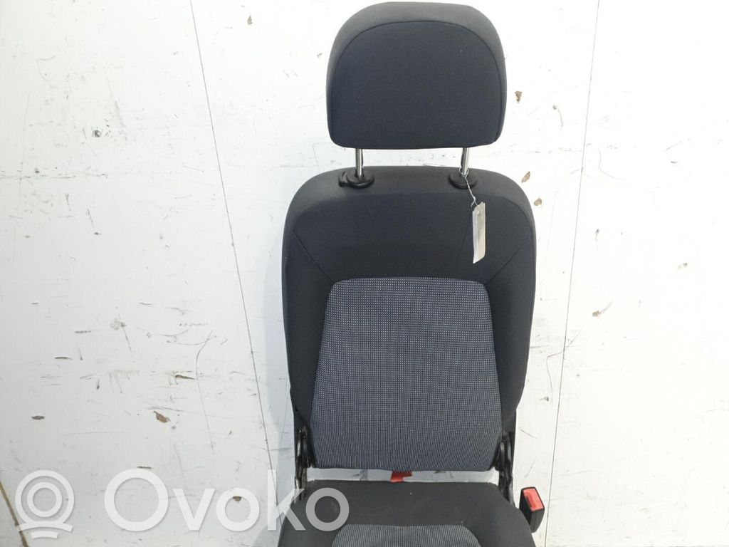 Peugeot Bipper Etumatkustajan istuin 