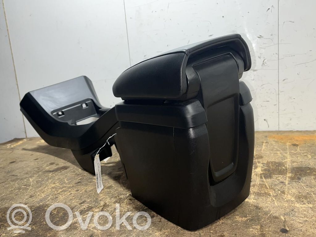 Armrest   31389451