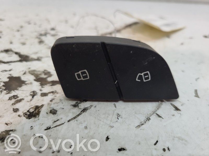 Audi A1 Central locking switch button 
