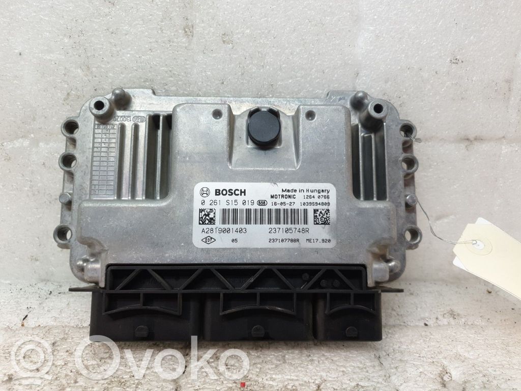 Renault Twingo III Engine control unit/module 