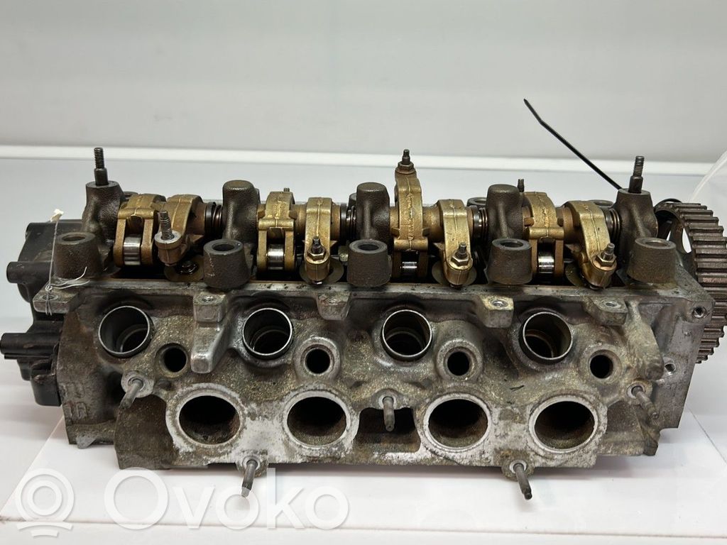Peugeot 206+ Engine head 