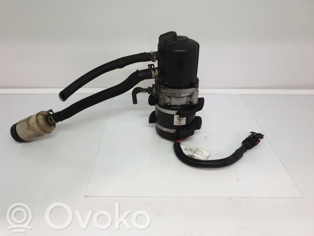 Ohjaustehostimen pumppu   000040071E