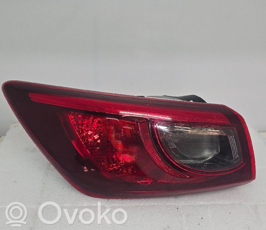 Rear/tail lights   DB2R51160F
