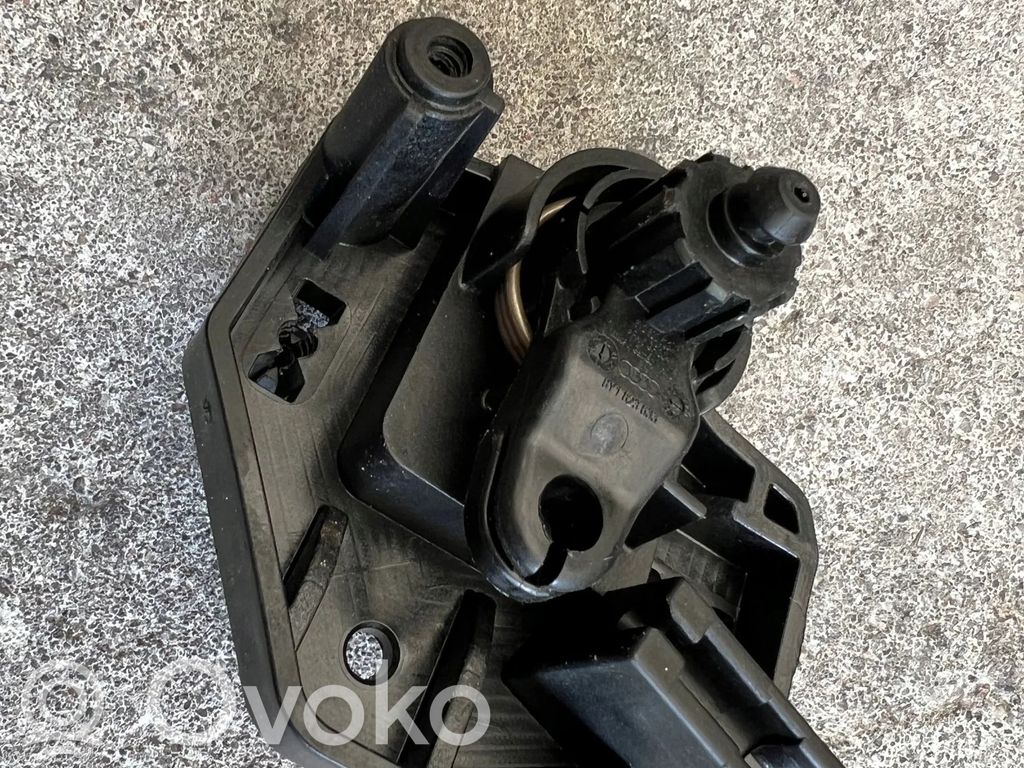 Audi RS3 8Y Konepellin hälytyksen kytkinanturi 
