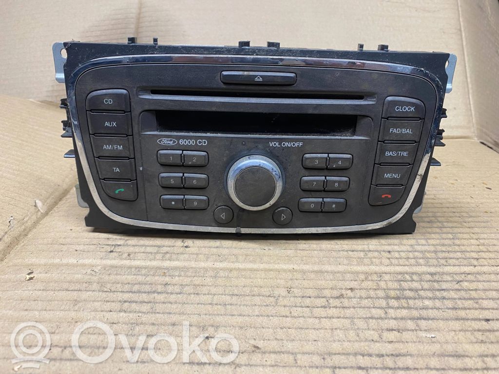 Ford Focus Radio / CD-Player / DVD-Player / Navigation 