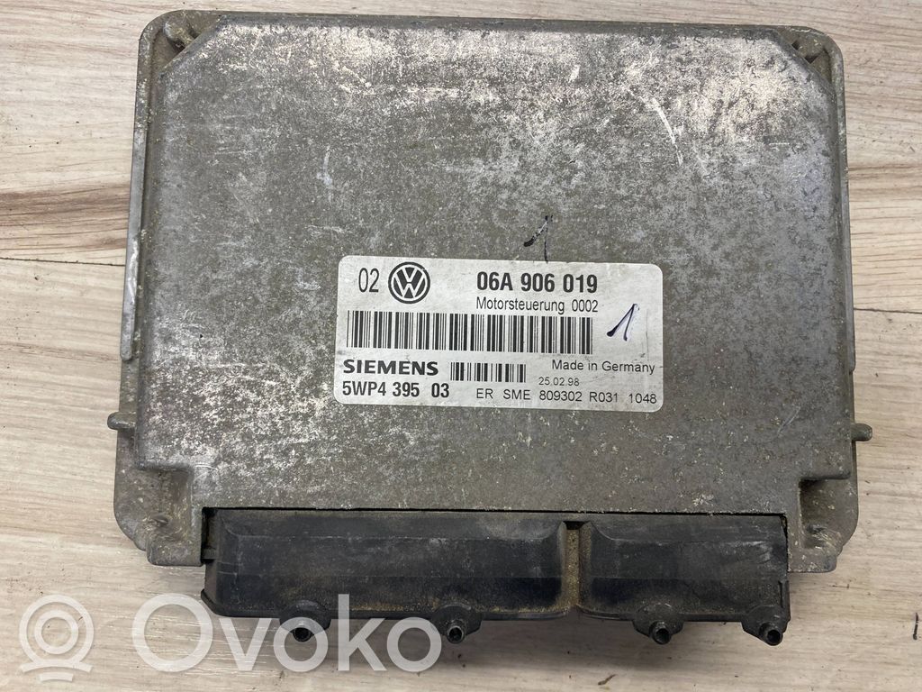 Engine control unit/module   06A906019,5WP439503