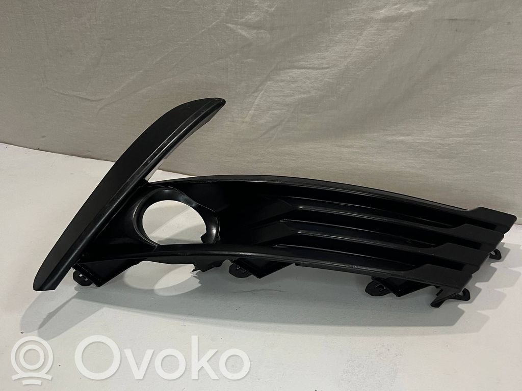 Toyota Corolla E160 E170 Moldura/rejilla de la luz antiniebla delantera 
